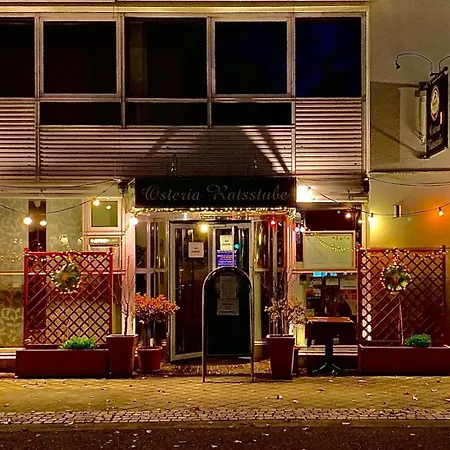 Hotel Next Door Donau Gaestezimmer Und *