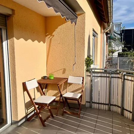 Next Door Donau Gaestezimmer Und